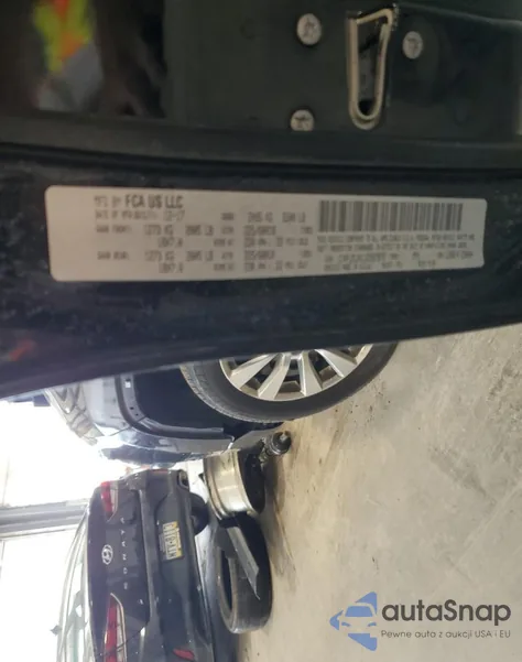 2018 Jeep Cherokee Overland from USA, damaged, VIN 1C4PJMJX1JD597975